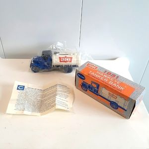 Vintage 1991 ETRL 1931 Crown Tanker Locking Coin Bank Truck With Key Die Cast